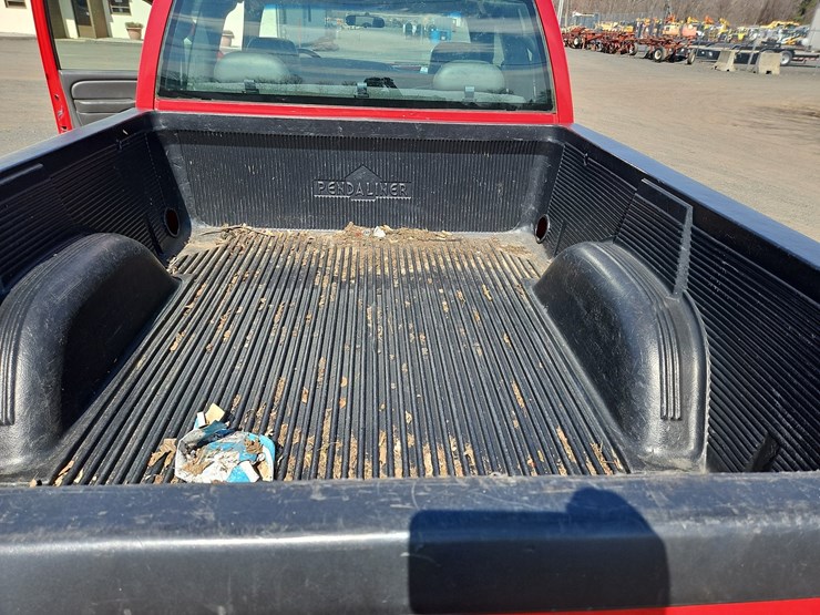 2005-chevrolet-2500hd-image-16