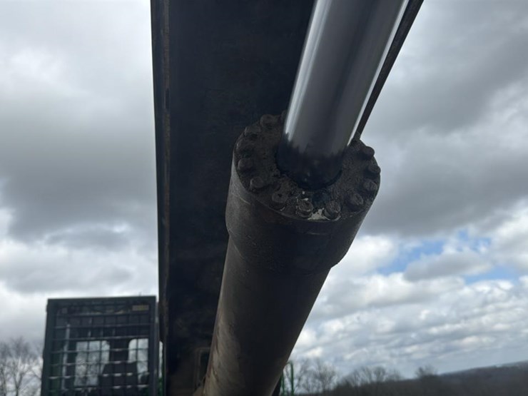 2007-deere-437c-image-29