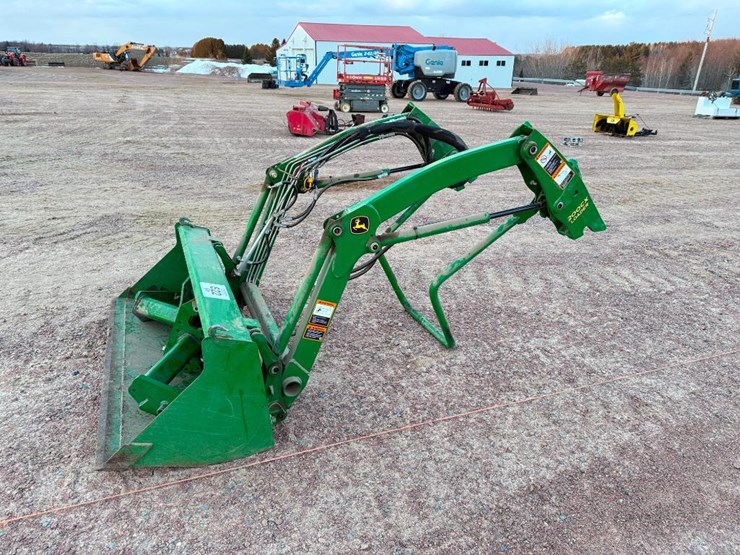 2013-john-deere-200cx-image-1