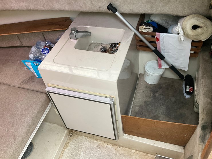 #154-•-1986-chris-craft-fishing-boat-image-27