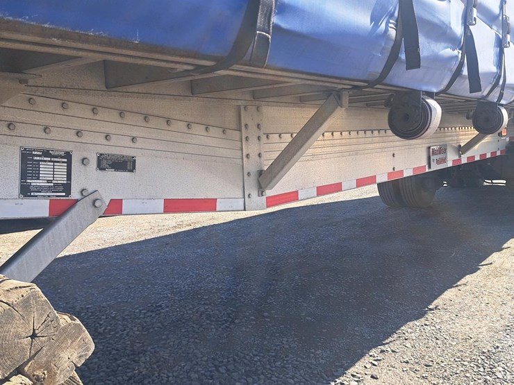 #131-•-2005-reitnourer-curtain-trailer-image-28