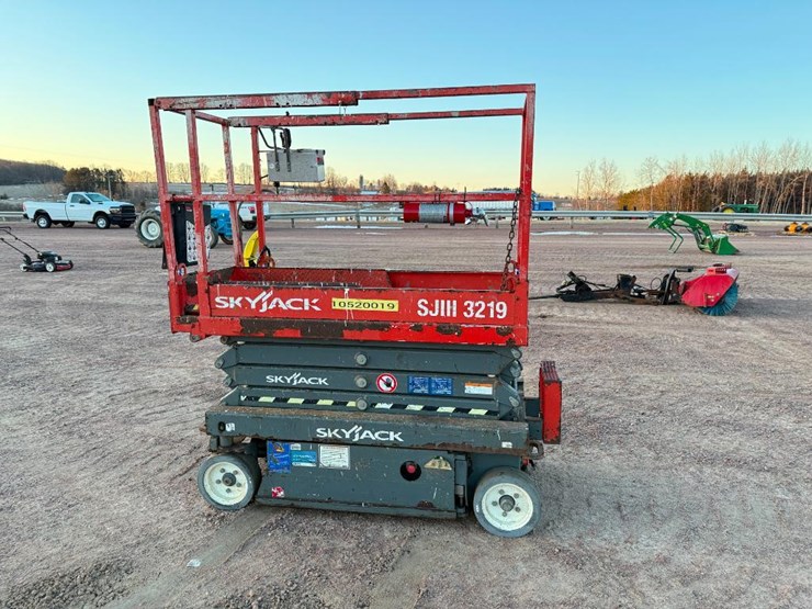 2016-skyjack-sjiii3219-image-6