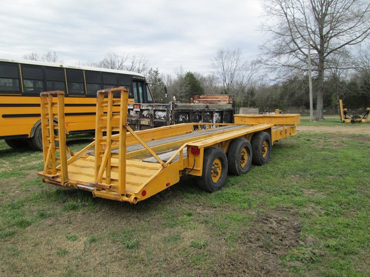 #37296-•-roland-20'-tri/a-steel-equipment-trailer-image-3