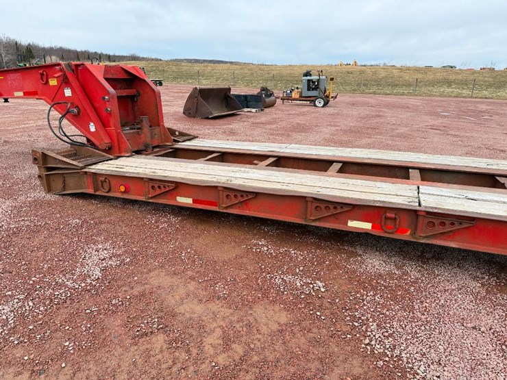 #194-•-lot-194-image-17