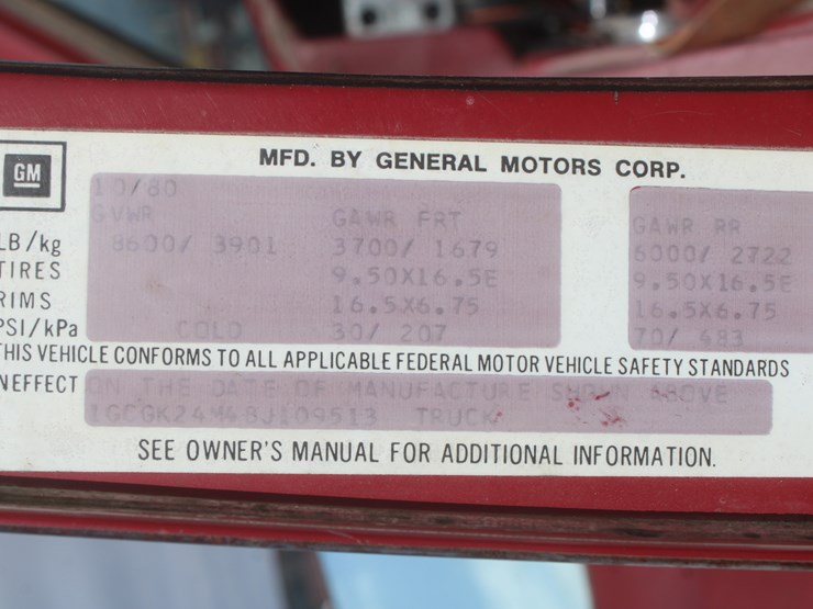 #3022-•-1980-chevy-silverado-3/4-ton-truck-with-flatbed-image-53