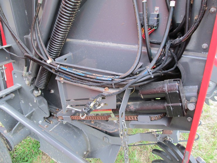 massey-ferguson-1745-image-13