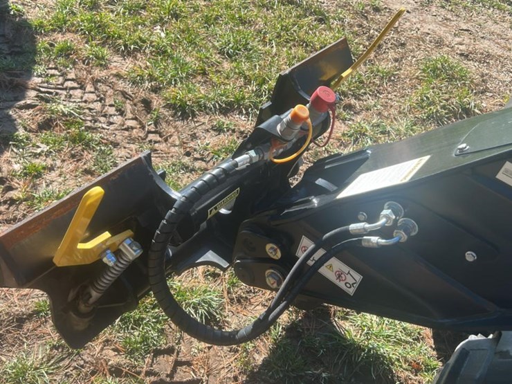 #101-•-2023-gehl-gct3-14-telehandler-image-10