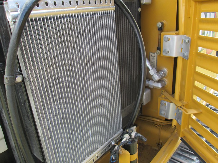 caterpillar-306e-image-24