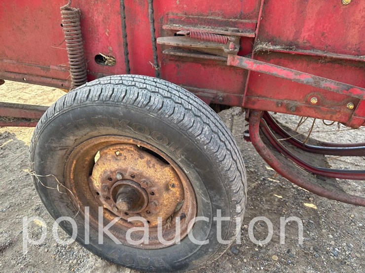 new-holland-68-image-10