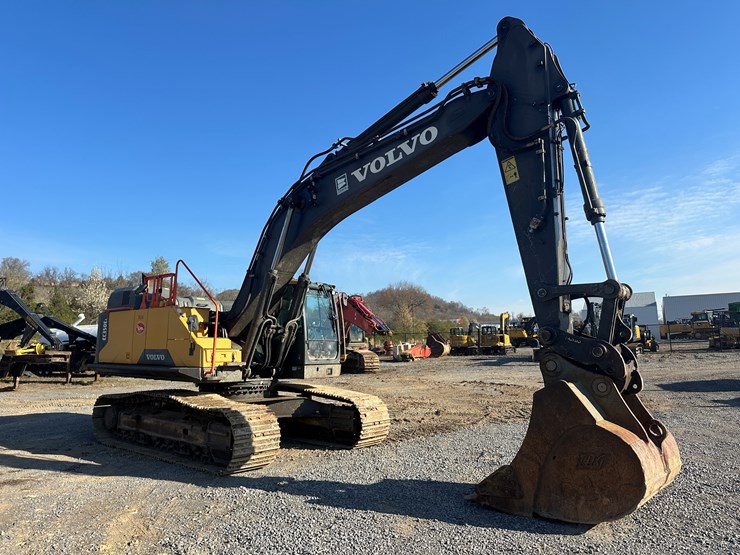 2017-volvo-ec350el-image-7