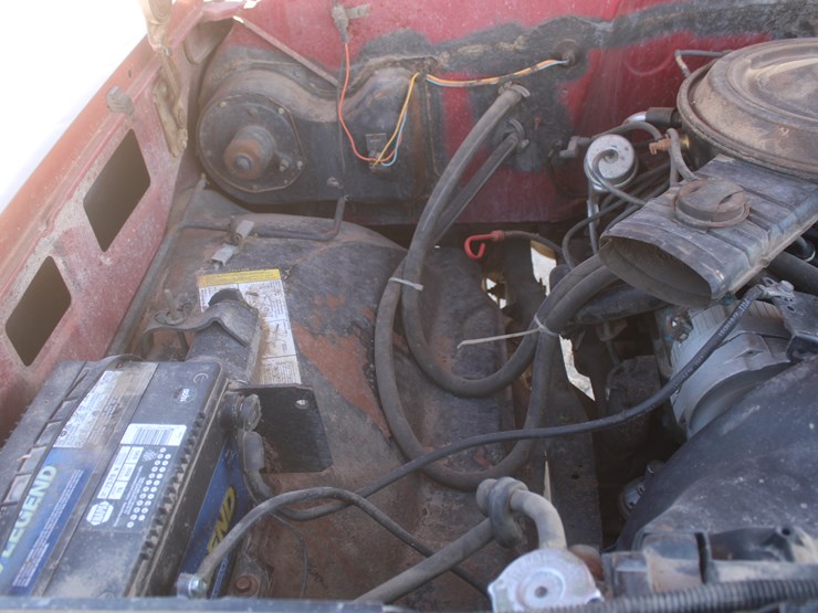 #3022-•-1980-chevy-silverado-3/4-ton-truck-with-flatbed-image-51