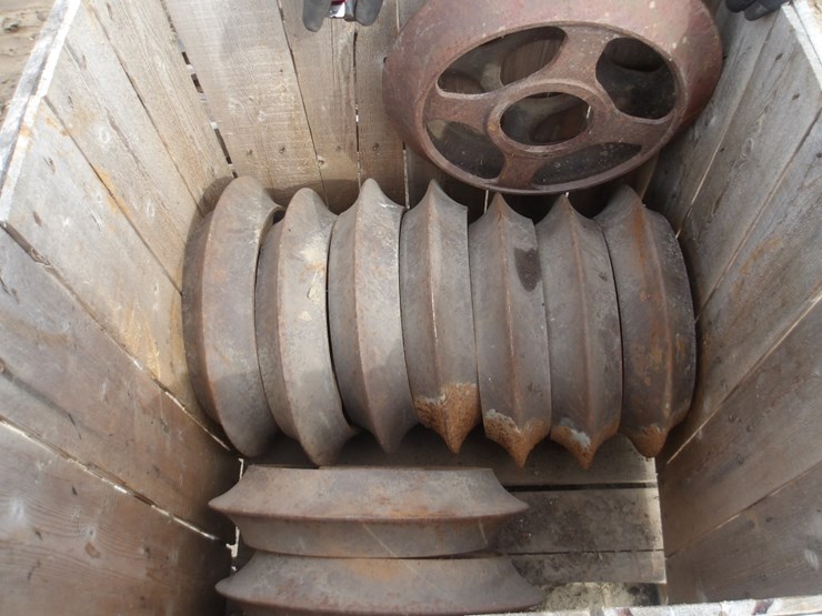 #7820-•-(18)-brillion-cultipacker-wheels-image-2