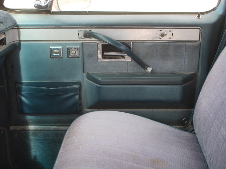 1984-chevrolet-c20-image-45