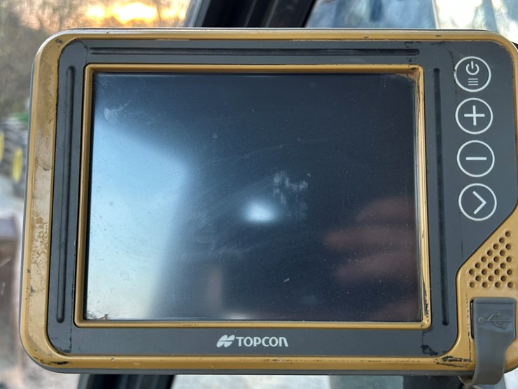 deere-470g-lc-image-62