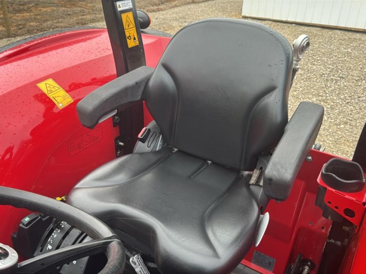 2023-massey-ferguson-4707-image-30