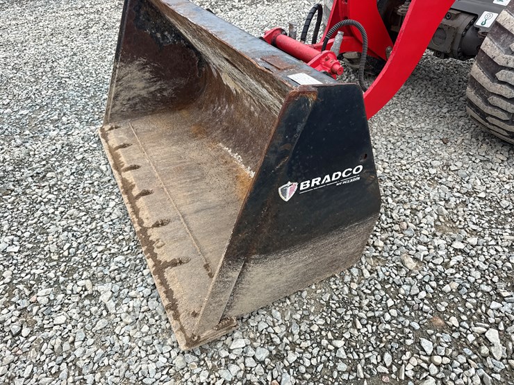 2014-takeuchi-tw40-image-11