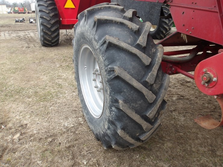 case-ih-1688-image-6