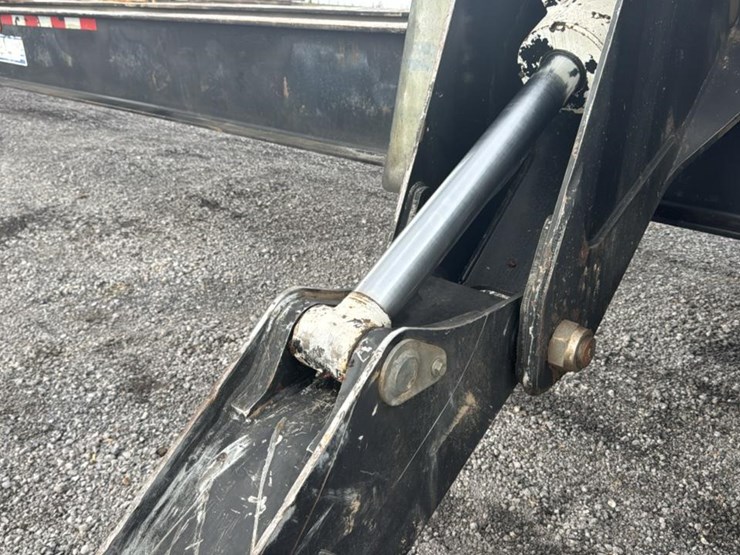 2007-deere-437c-image-50