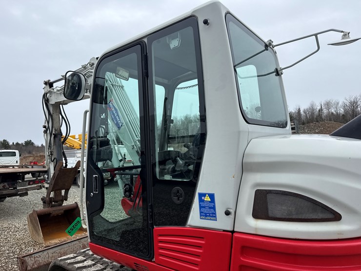 takeuchi-tb285-image-60