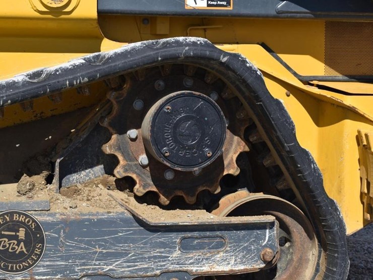 2023-deere-333g-image-37