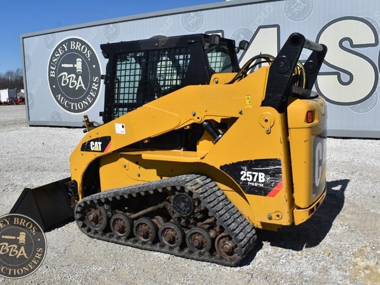 2012-caterpillar-257b3-image-12