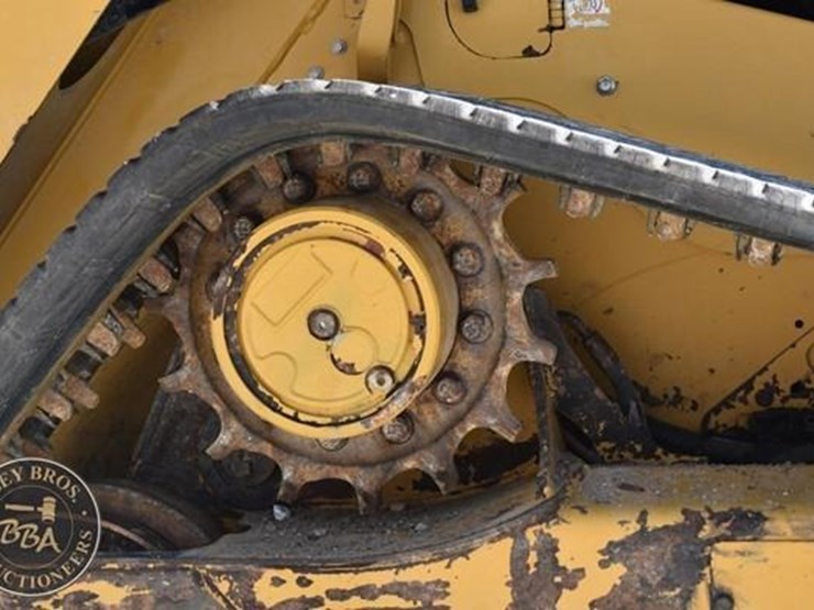 2023-caterpillar-259d3-image-51