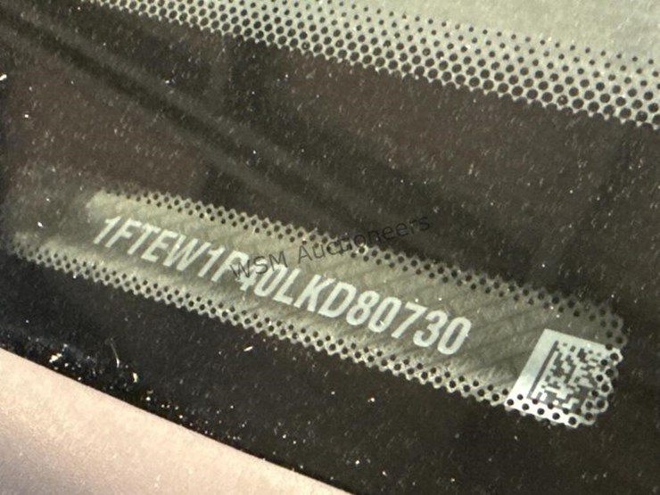 2020-ford-f150-image-18
