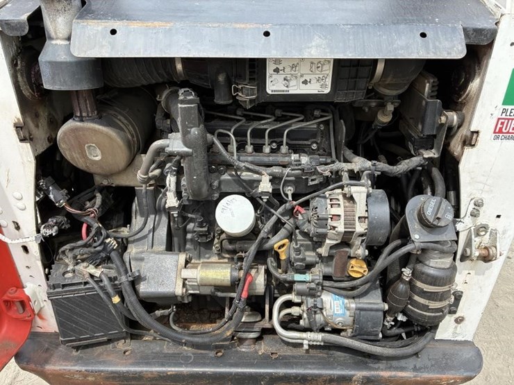 2016-bobcat-t650-image-19