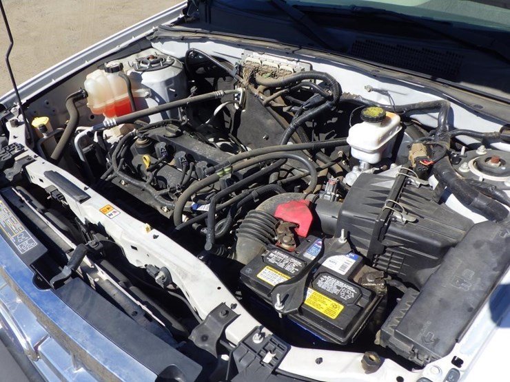 2012-ford-escape-image-10