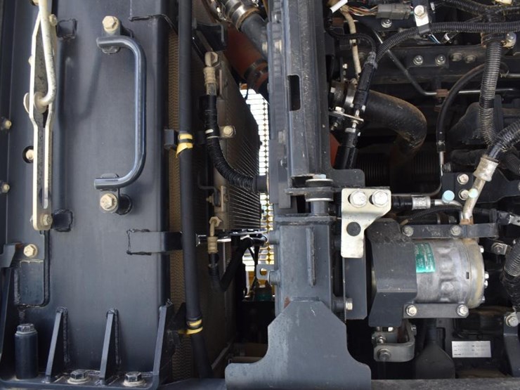 2019-komatsu-wa320-8-image-36