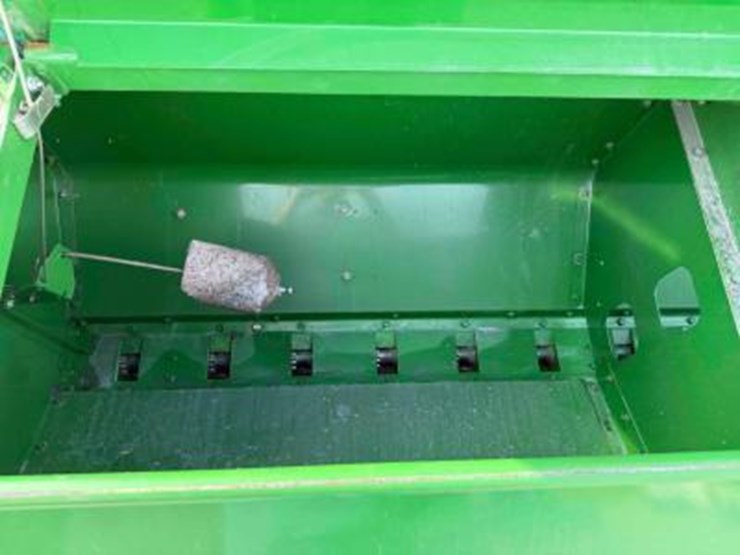 john-deere-1590-image-21