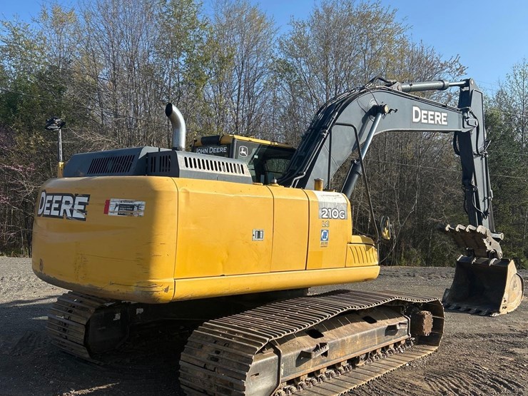 2015-deere-210g-lc-image-5