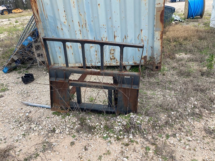 #4000-•-skid-steer-forks-image-1