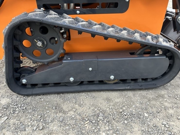 2026-arteer-qb-480-mini-compact-track-loader-image-17