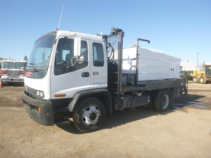 2002-gmc-t6500-image-1