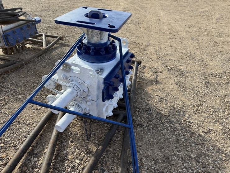 7-1/16-townsend-3m-2-7/8-dbl-manual-blowout-preventer-,-charted-image-2