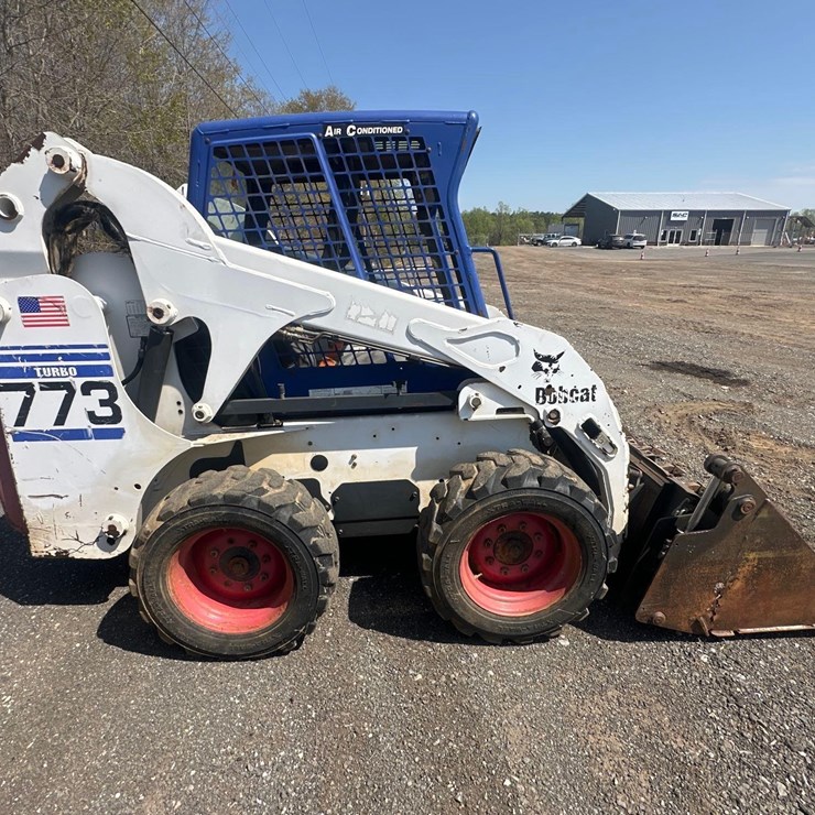 BOBCAT 773