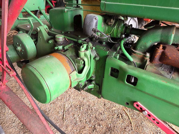 john-deere-b-image-26