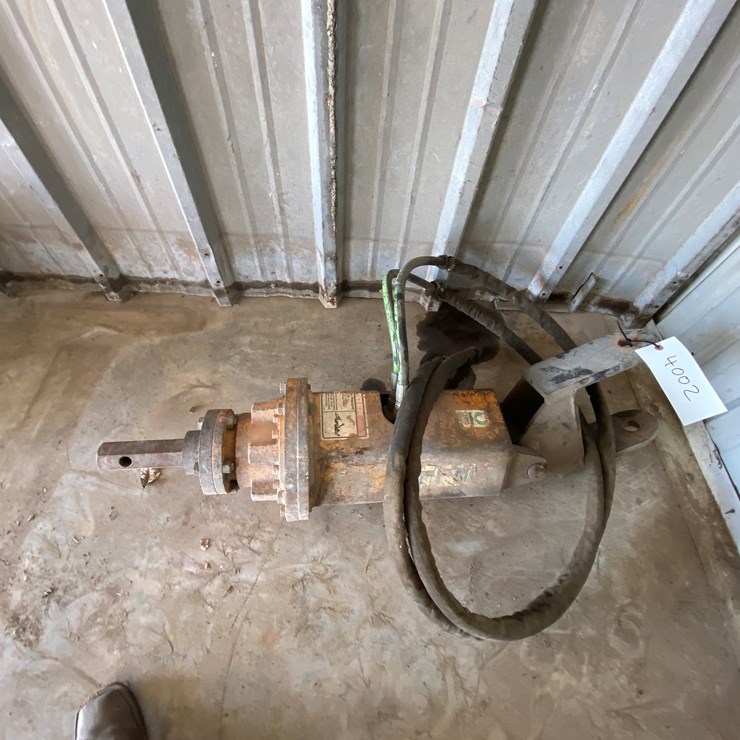 #4002 • Rhino Hydraulic Auger