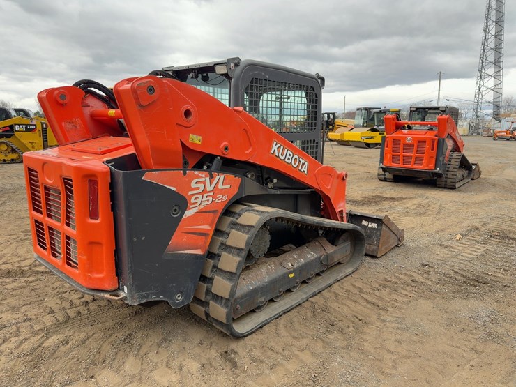 2020-kubota-svl95-2s-image-5