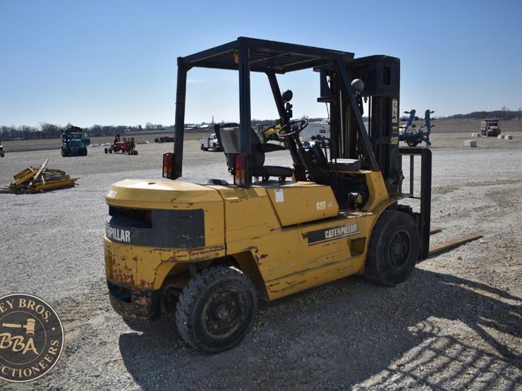 1995-caterpillar-dp40-image-13