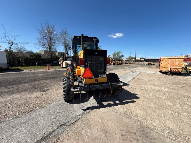 #2653-•-2020-leeboy-695b-maintainer-image-10