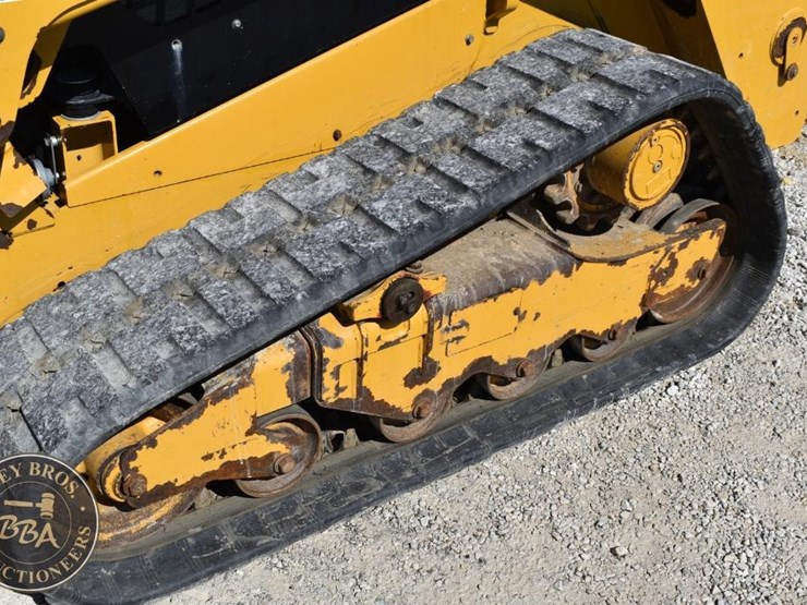 2017-caterpillar-259d-image-29