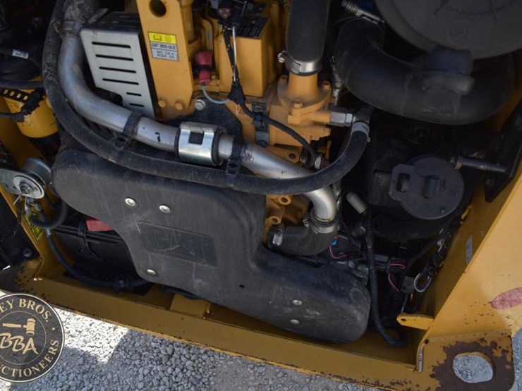 2023-caterpillar-259d3-image-29