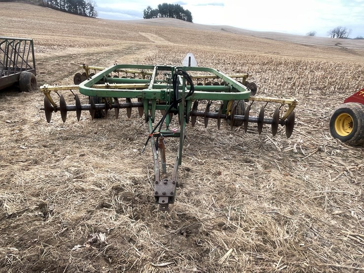 john-deere-210-image-2