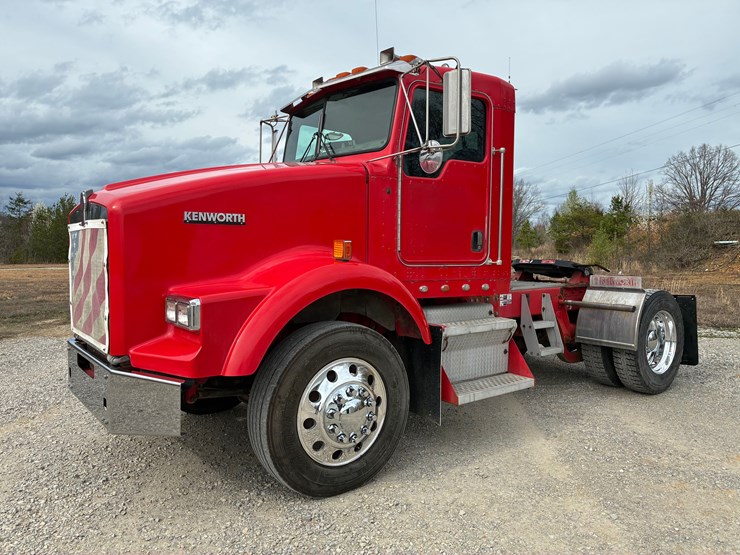 2006-kenworth-t800-image-1