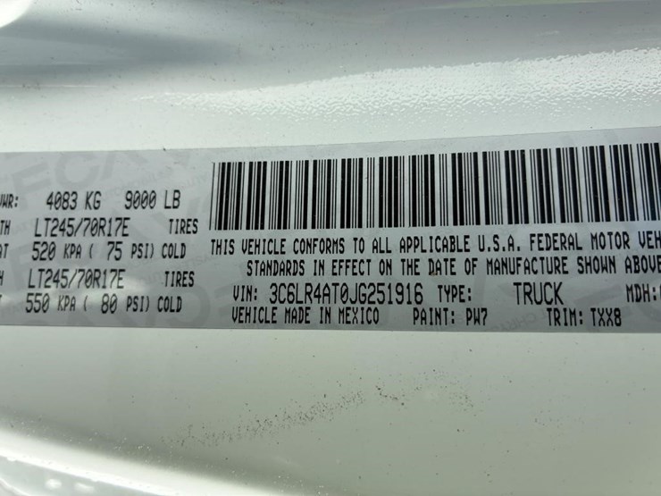 2016-ram-2500-hd-image-11