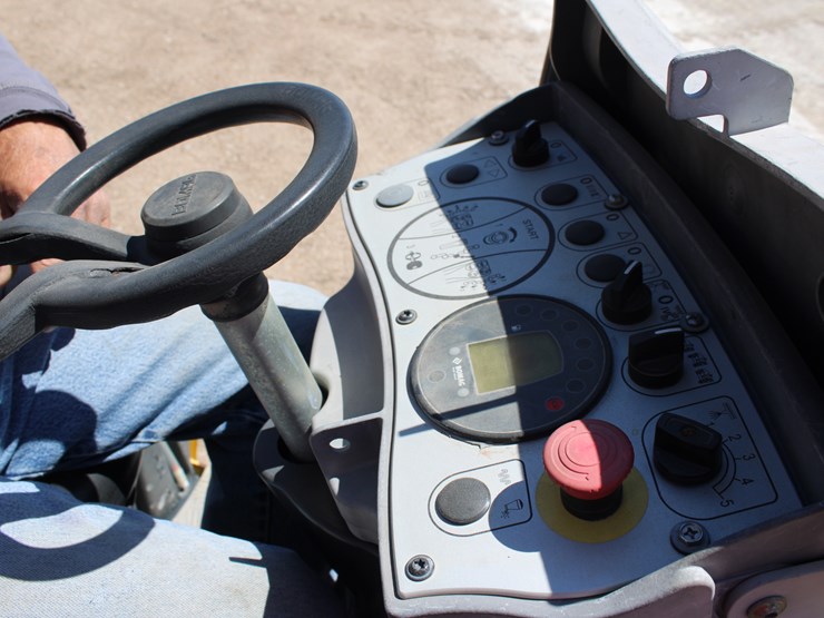 2014-bomag-bw120ad-image-6