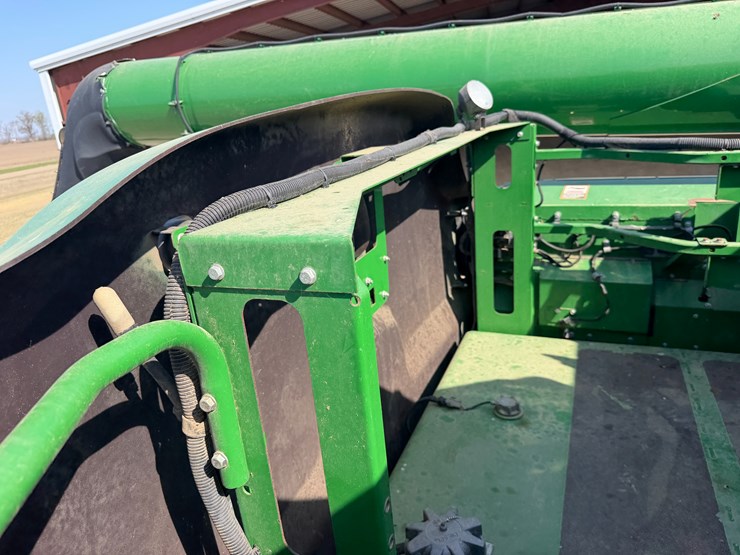 2014-john-deere-s670-image-121