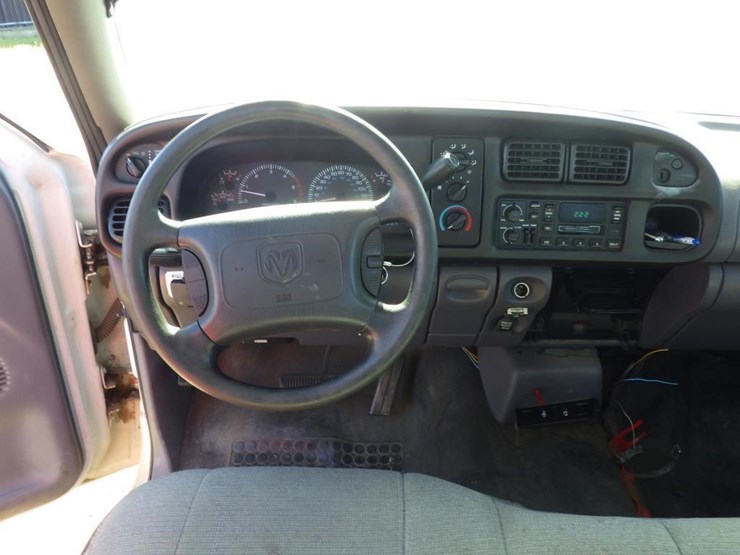 2001-dodge-ram-3500-image-7